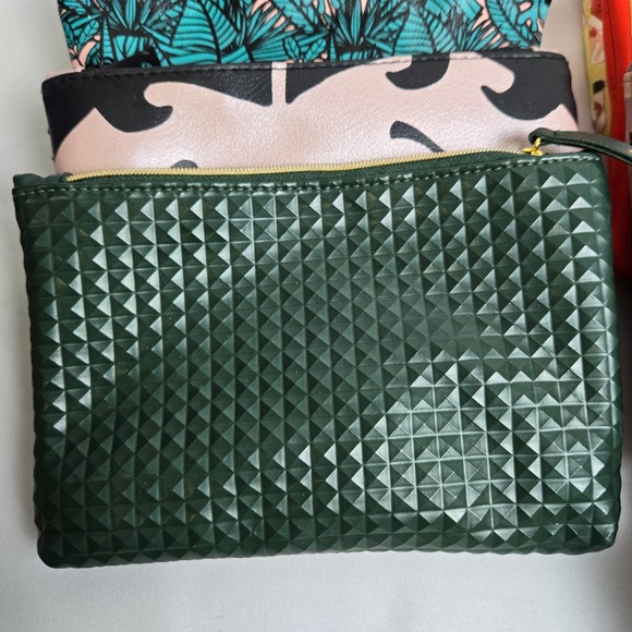 Lot of 12 Ipsy Makeup Bags, Assorted Designs, Bags Only! - Picture 4 of 13